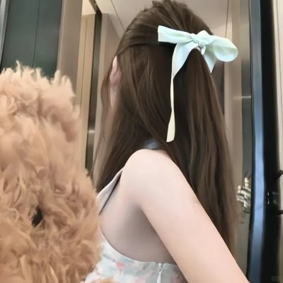夜色中的她